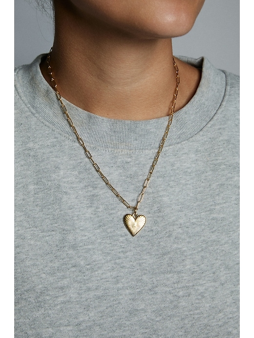 Image number 2 showing, HART Small Ribbed Heart of Gold Necklace