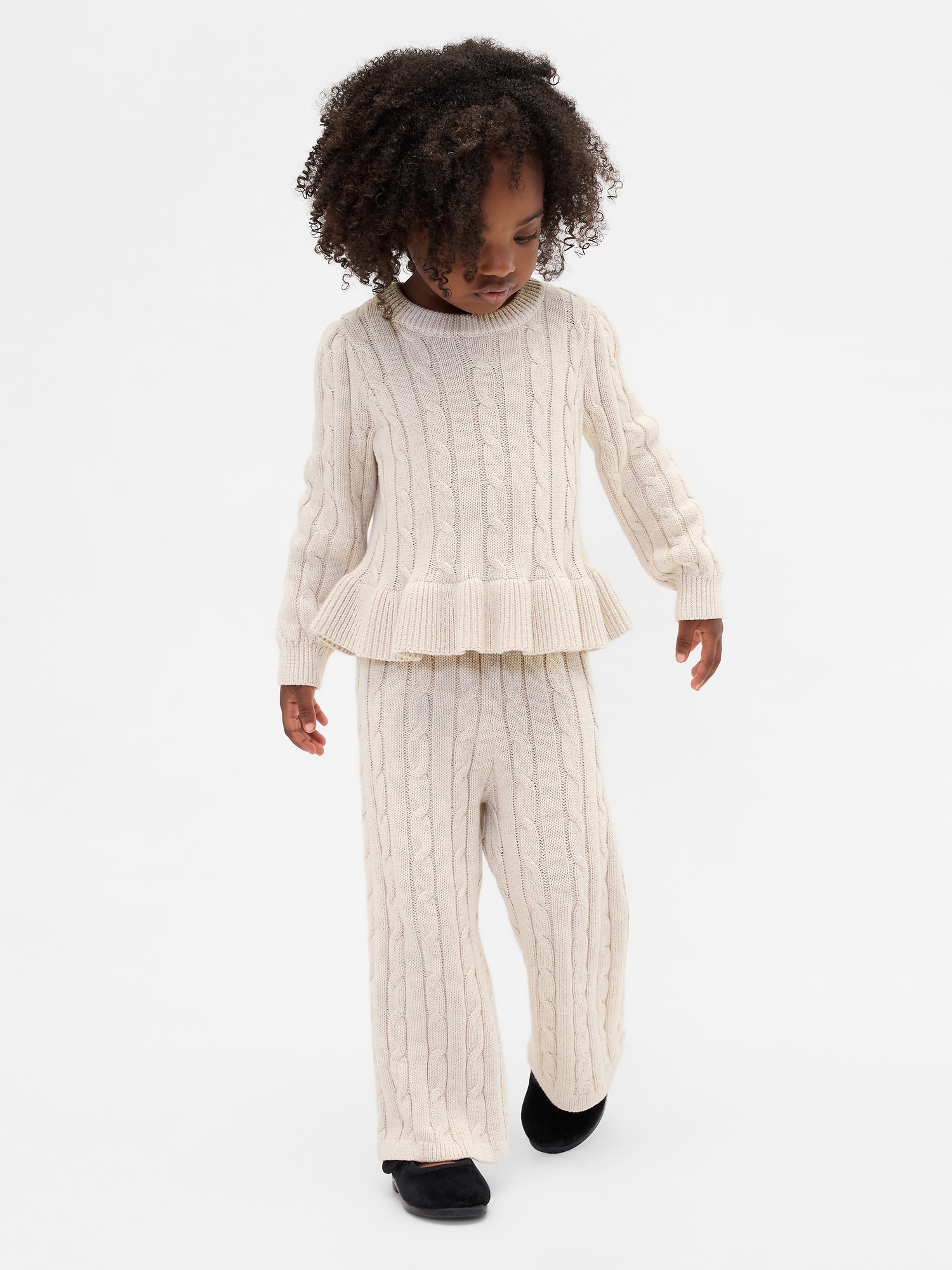 Gap Baby & Toddler Cable-knit Sweater Set