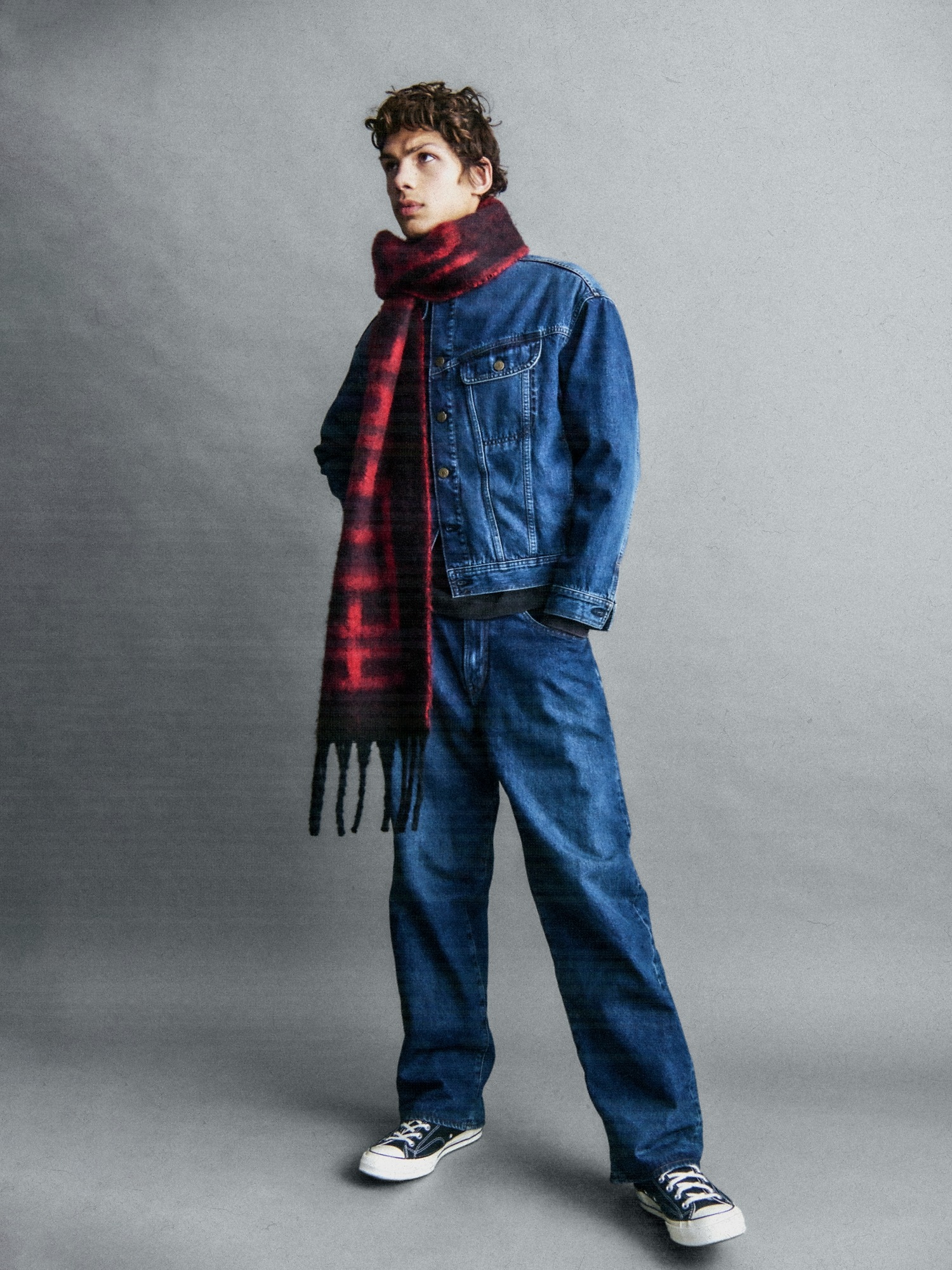 Женские джинсы Gap Stranger Things Adult Flannel-Lined Extra Baggy Jeans — фото 7