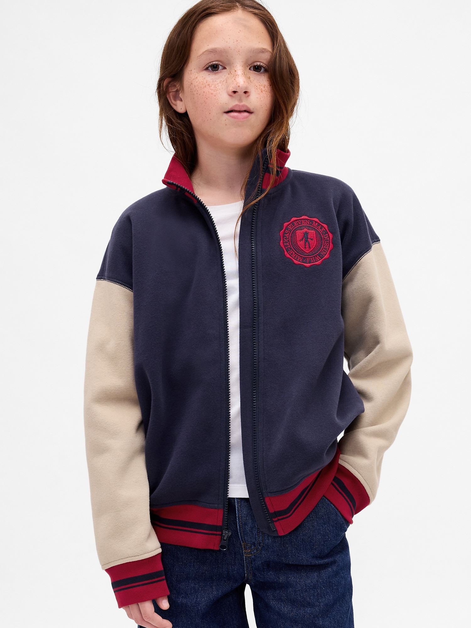 Детские толстовки Gap Stranger Things Kids VintageSoft Varsity, цвет: Тёмно-синий — фото 2