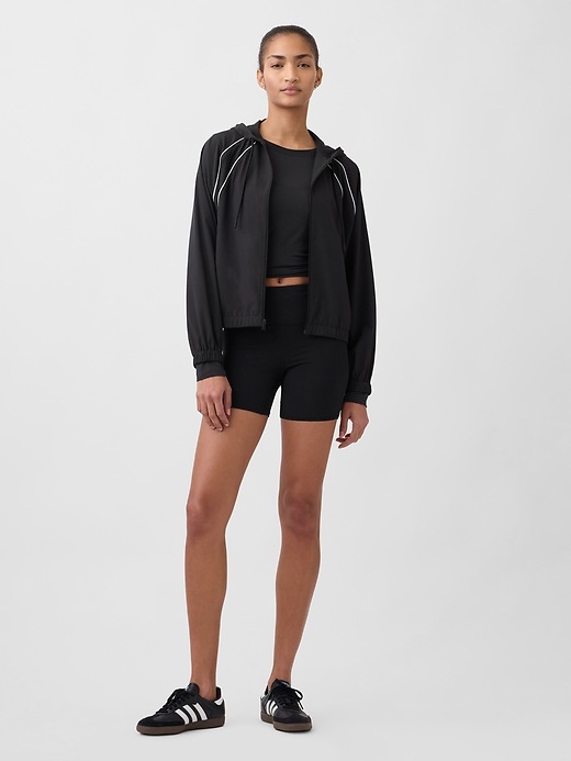 Image number 2 showing, GapFit Breathe T-Shirt