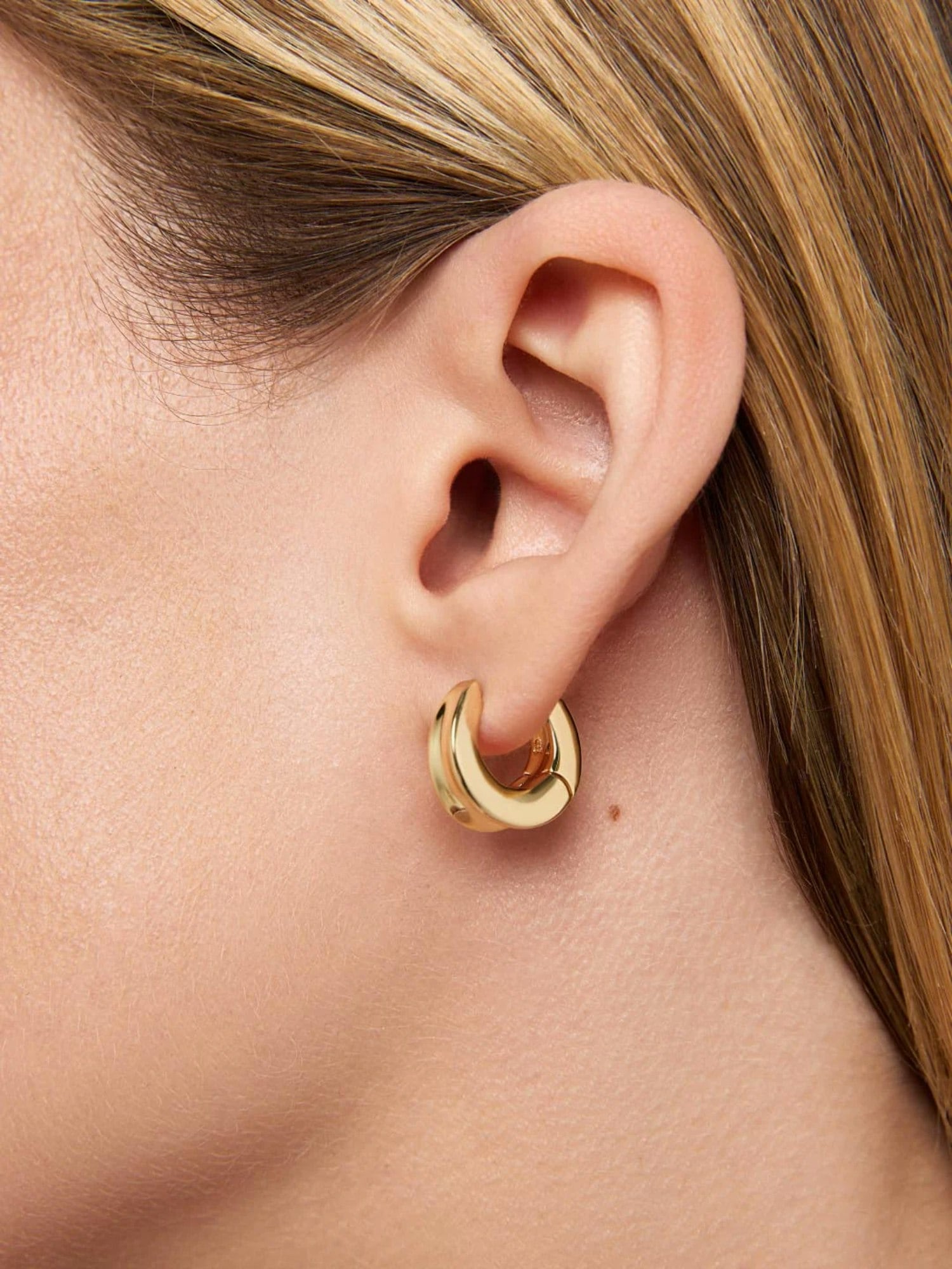 Ana Luisa Wade Mini Huggie Hoop Earrings