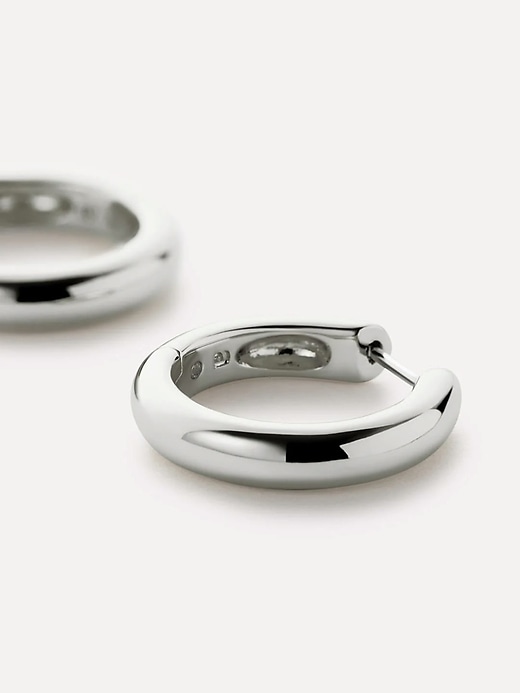 Image number 4 showing, Ana Luisa Giulia Medium Hoop Earrings