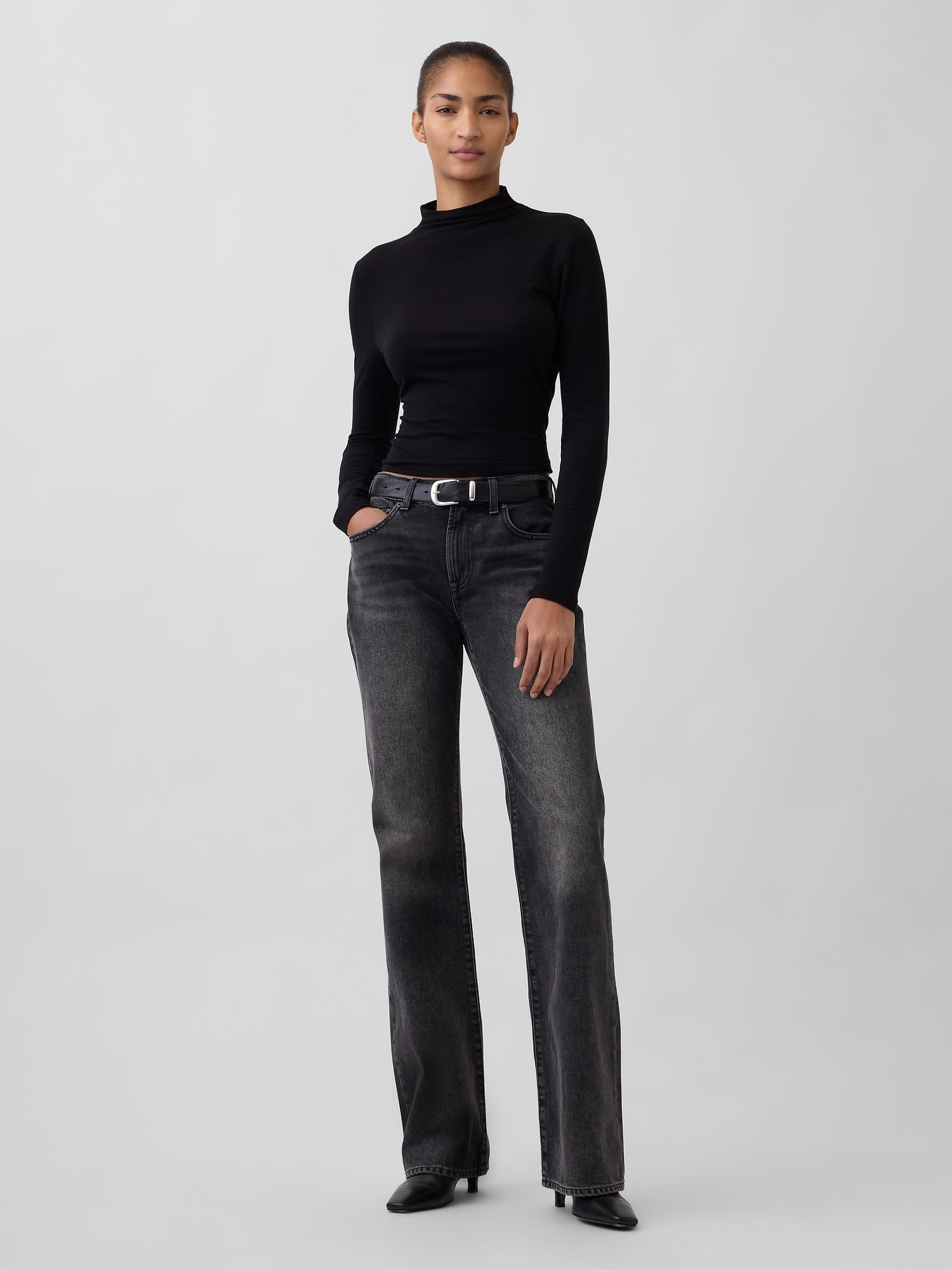 Gap Mid Rise Relaxed Flare Jeans In Black