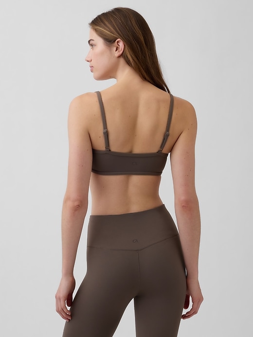 GapFit Smooth Sports Bra