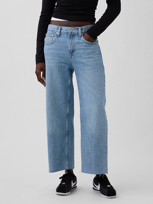 Image number 2 showing, Low Slung Relaxed Crop Jeans