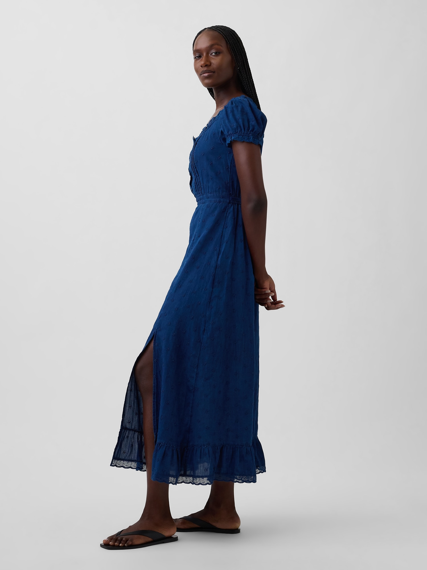 Женское платье Gap Embroidered Puff-Sleeve Maxi, цвет: Средний индиго — фото 3