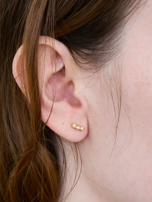 Image number 4 showing, Admiral Row Gold Pearl Bar Earrings