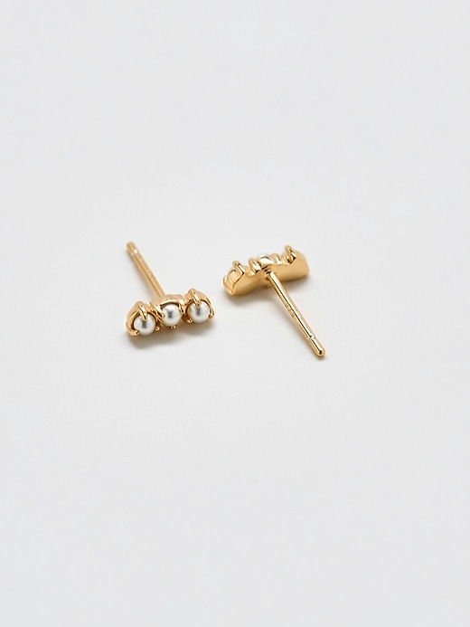 Image number 3 showing, Admiral Row Gold Pearl Bar Earrings