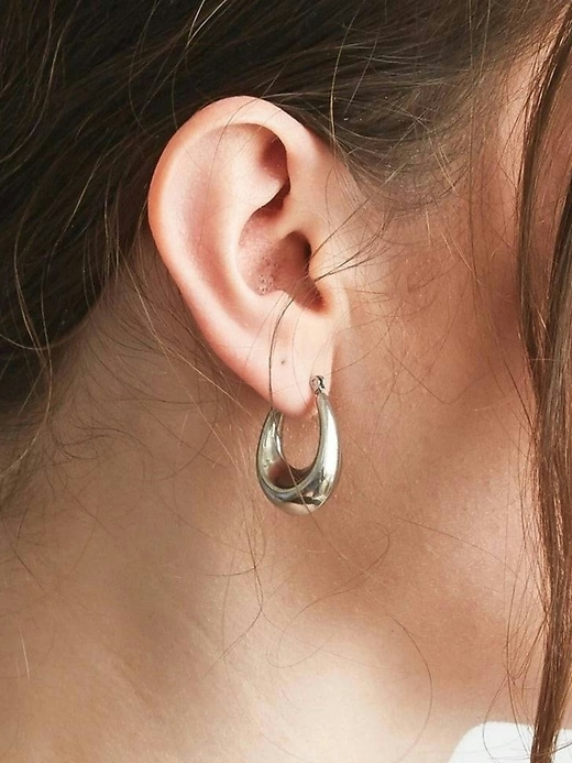 Image number 4 showing, Admiral Row Silver Oval Hoop Earrings