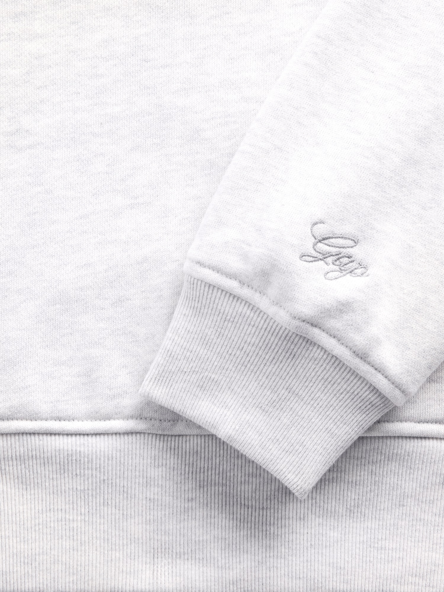 Женское худи Gap × Summer Fridays Heavyweight Oversized Logo, цвет: Бледный меланжевый серый — фото 5