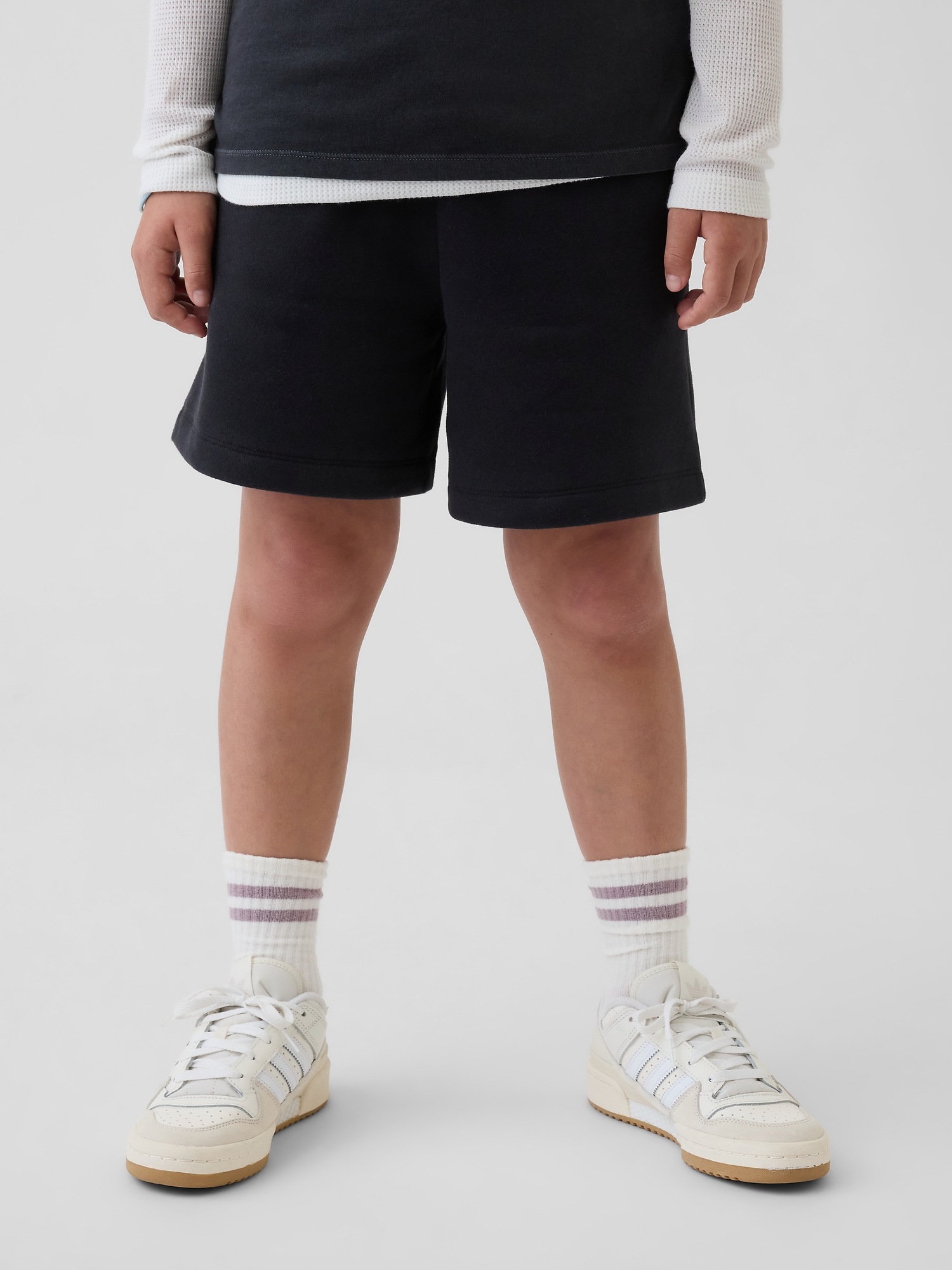 Детские шорты Gap Kids 5" VintageSoft Sweat Shorts — фото 4