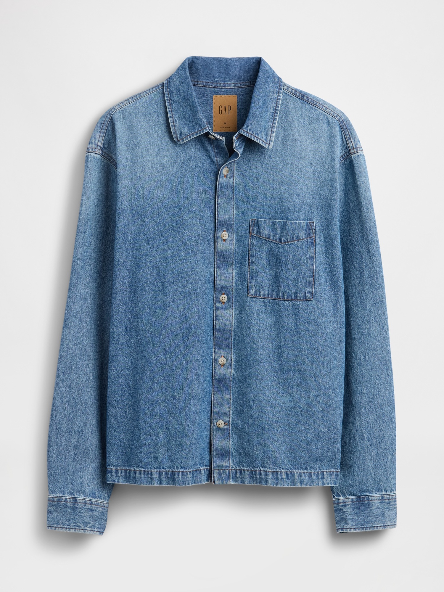 Мужские рубашки Gap Denim Relaxed Straight-Hem Pocket Shirt — фото 5