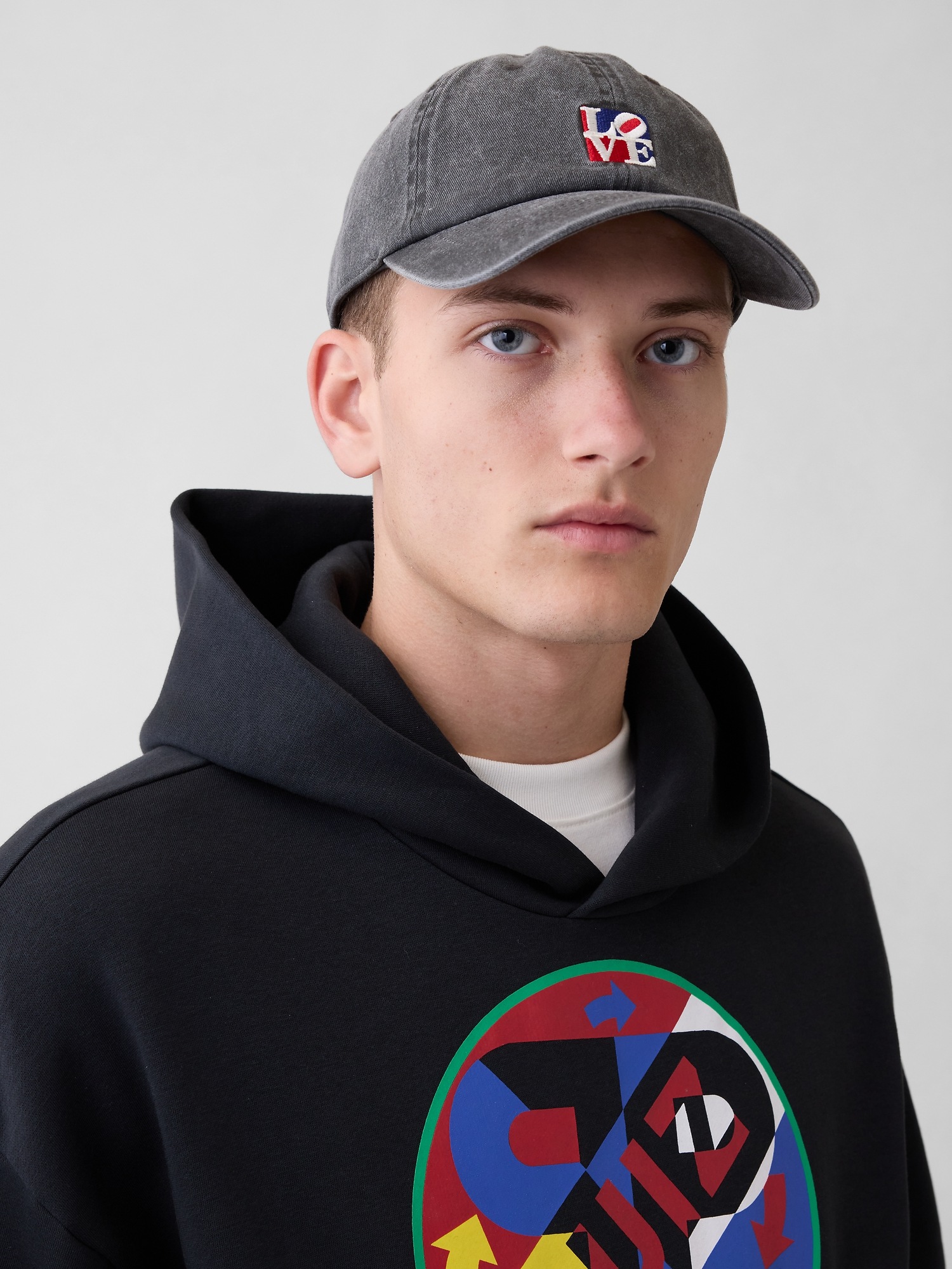 Мужская бейсболка Gap Robert Indiana LOVE