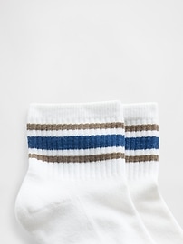 Image number 2 showing, Athletic Quarter Crew Socks
