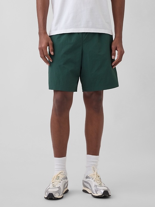 Image number 2 showing, 7.5" Hybrid Shorts
