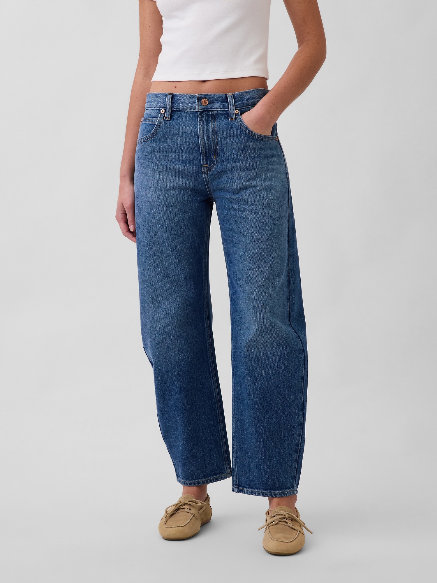 Женские джинсы Gap Mid Rise Slim Barrel Jeans — фото 2