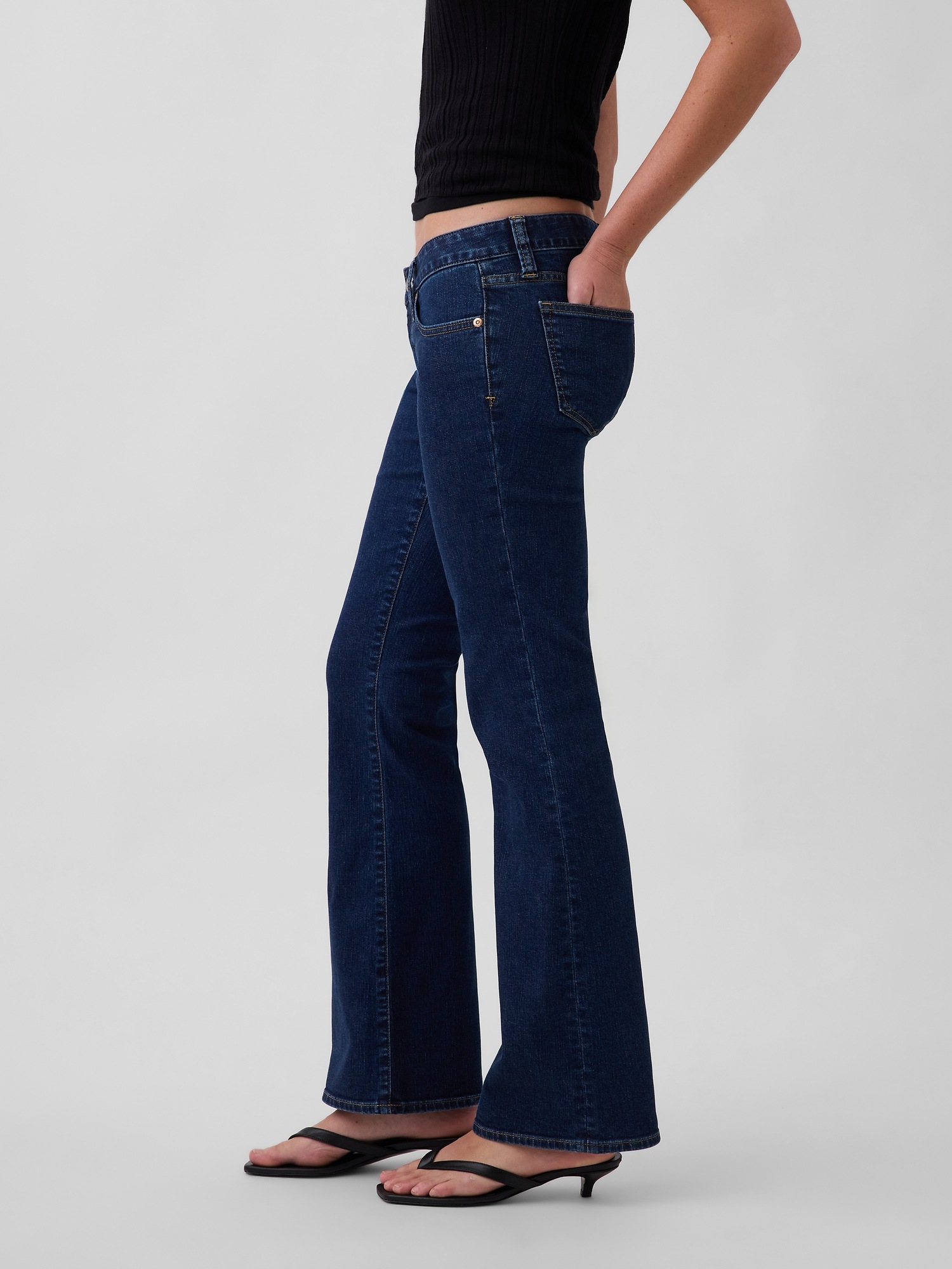 Женские джинсы Gap Extra Low Rise Long & Lean Jeans — фото 3