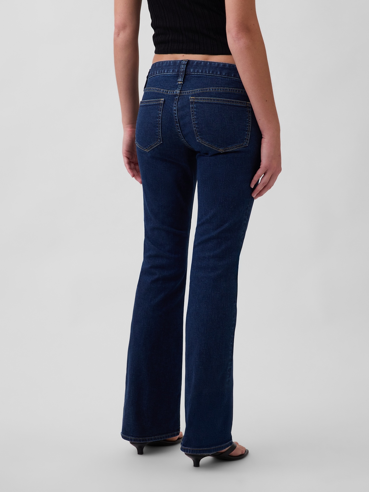 Женские джинсы Gap Extra Low Rise Long & Lean Jeans — фото 4