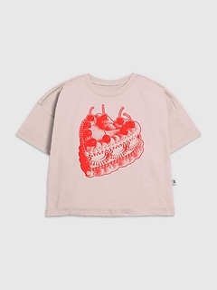 Kids Vintage Heart Cake Graphic T-Shirt