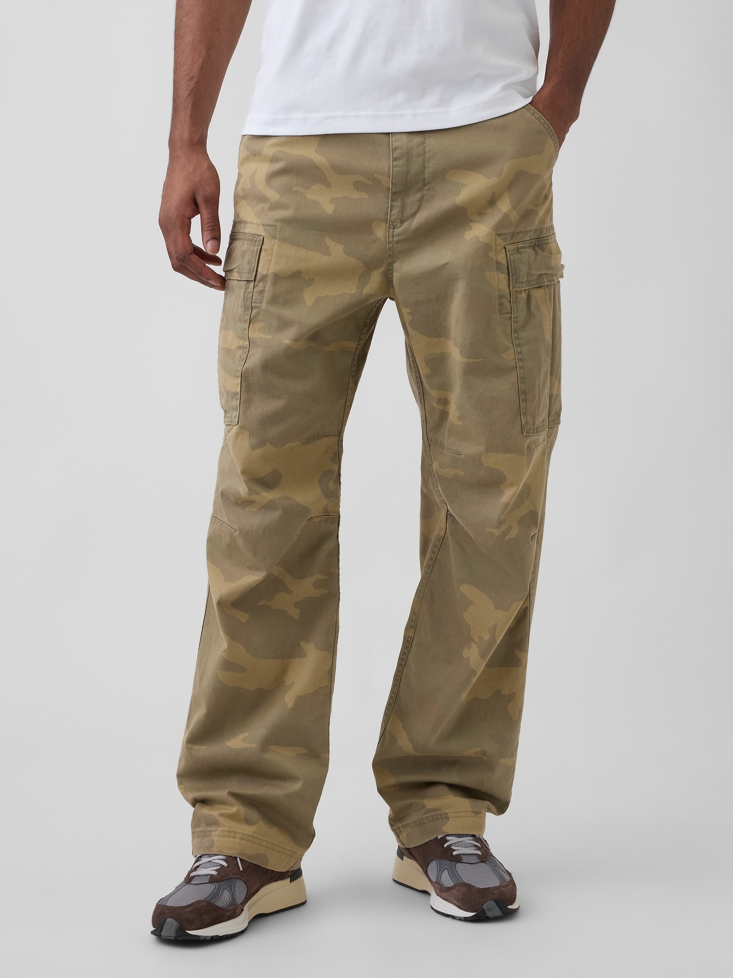 Мужские брюки Gap Relaxed Cargo Pants — фото 2
