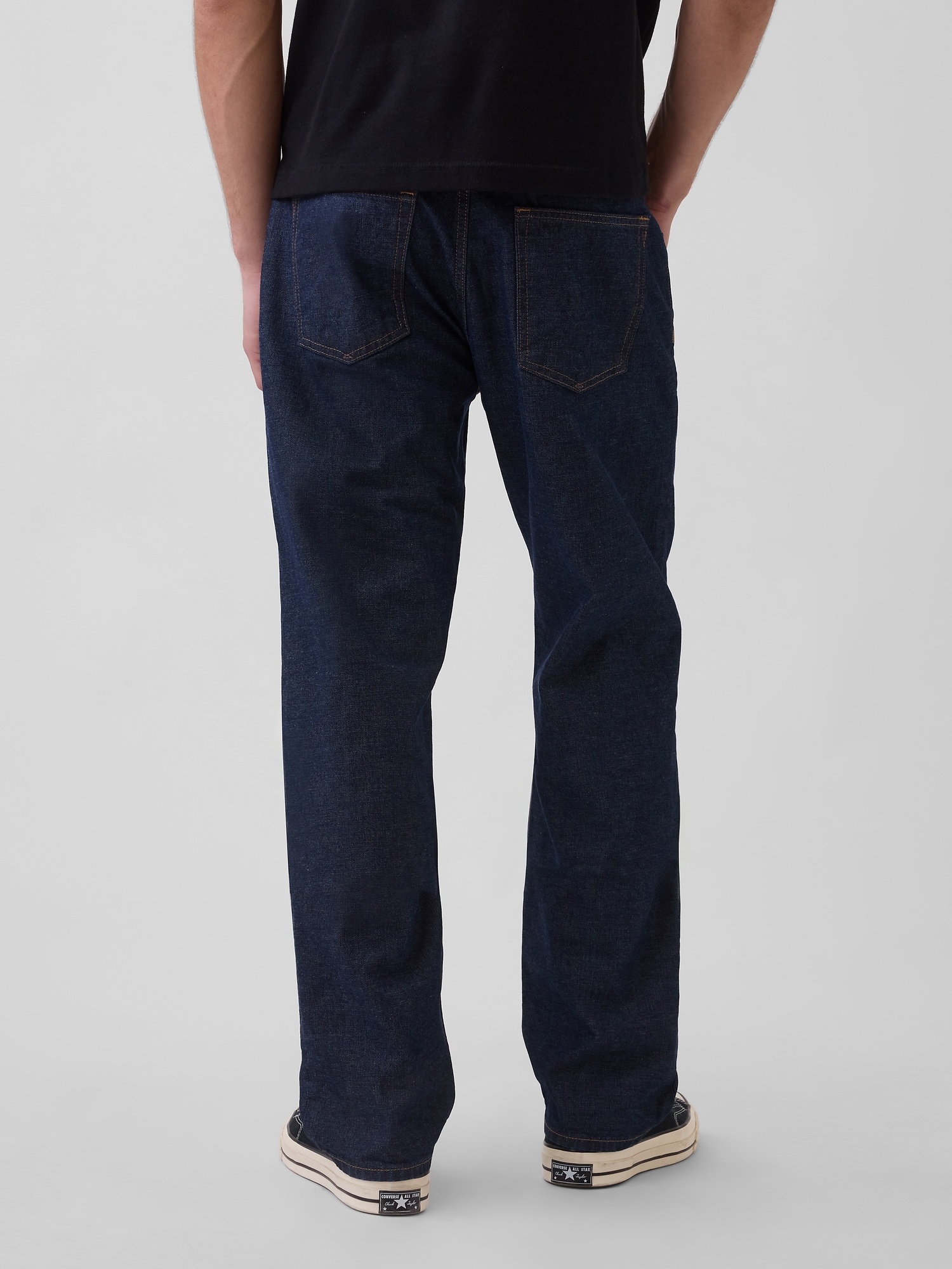 Relaxed Straight Jeans