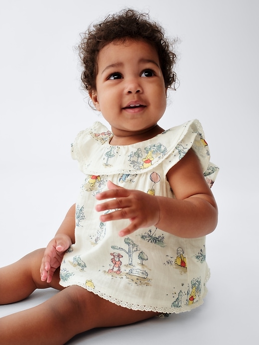 Image number 4 showing, Baby Winnie The Pooh Cotton Gauze Outfit Set