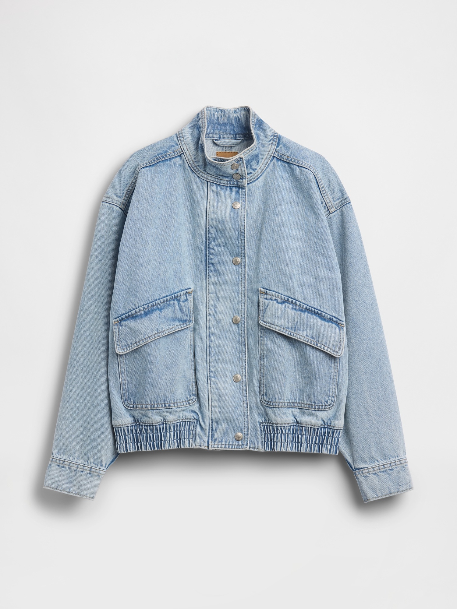 Женская куртка Gap Oversized Denim Bomber, цвет: Средняя варка — фото 6