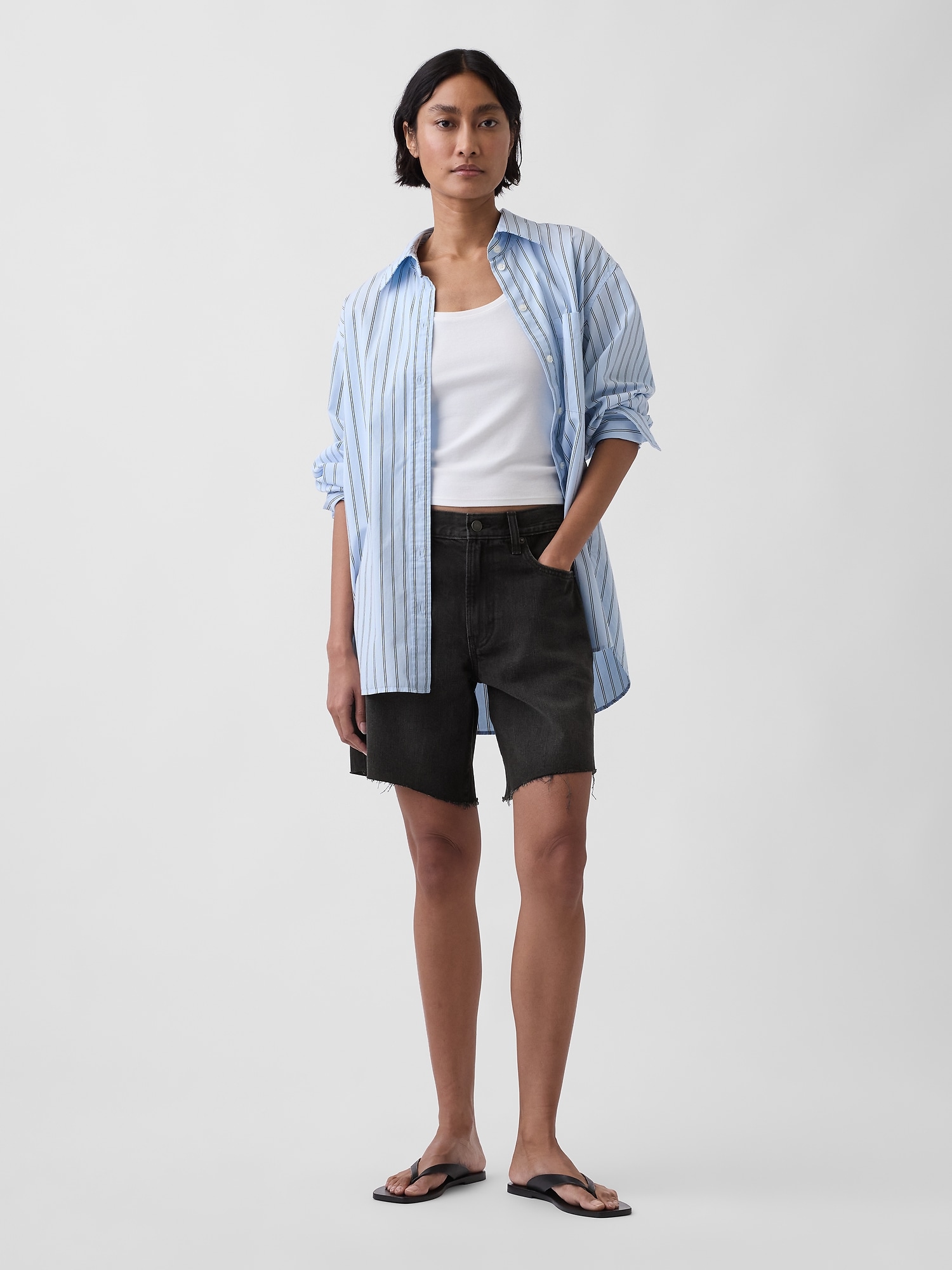Mid Rise Loose Bermuda Shorts