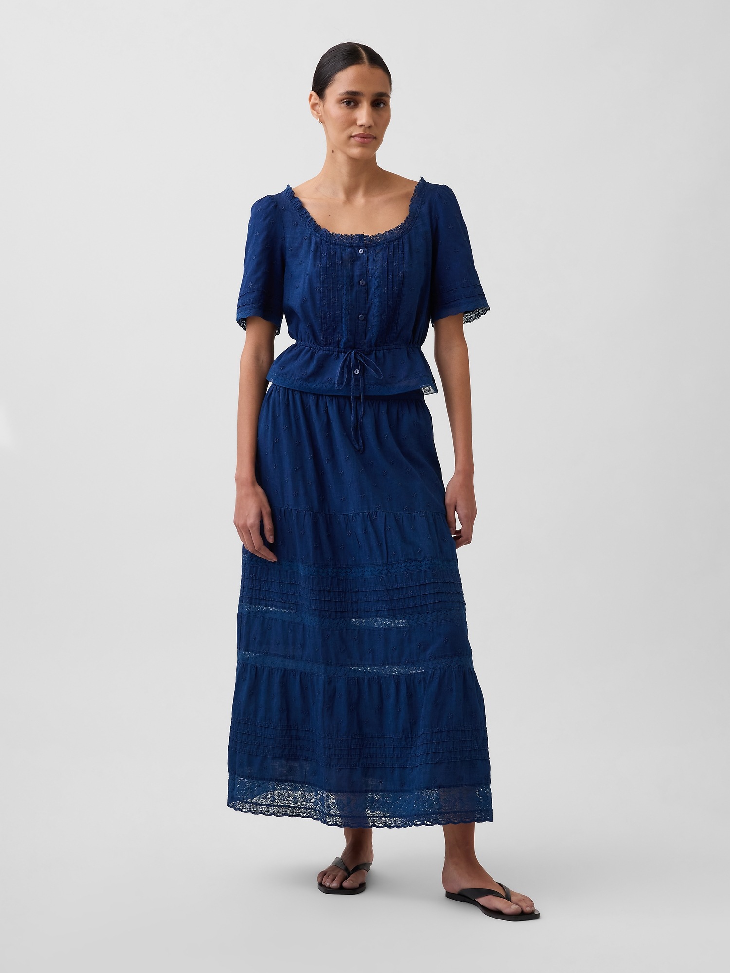 Женский топ Gap Lace-Trim Peplum Top, цвет: Средний индиго — фото 2