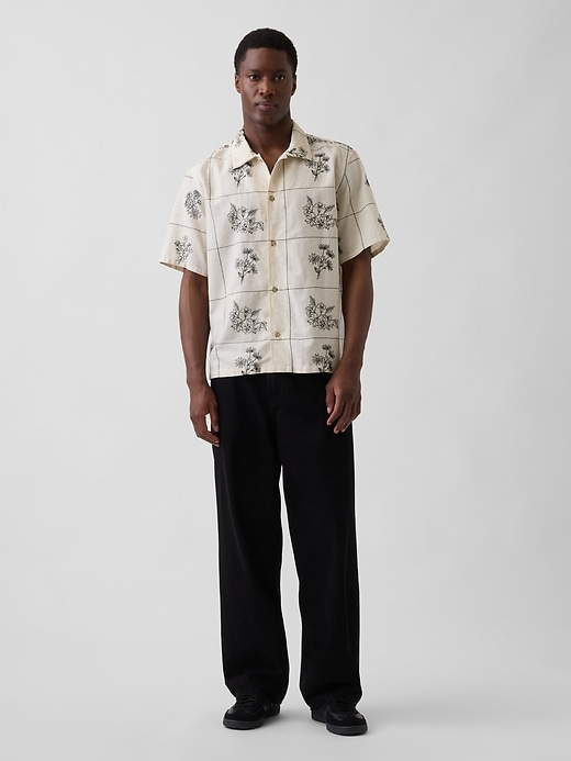 Image number 2 showing, Linen-Cotton Relaxed Straight-Hem Shirt