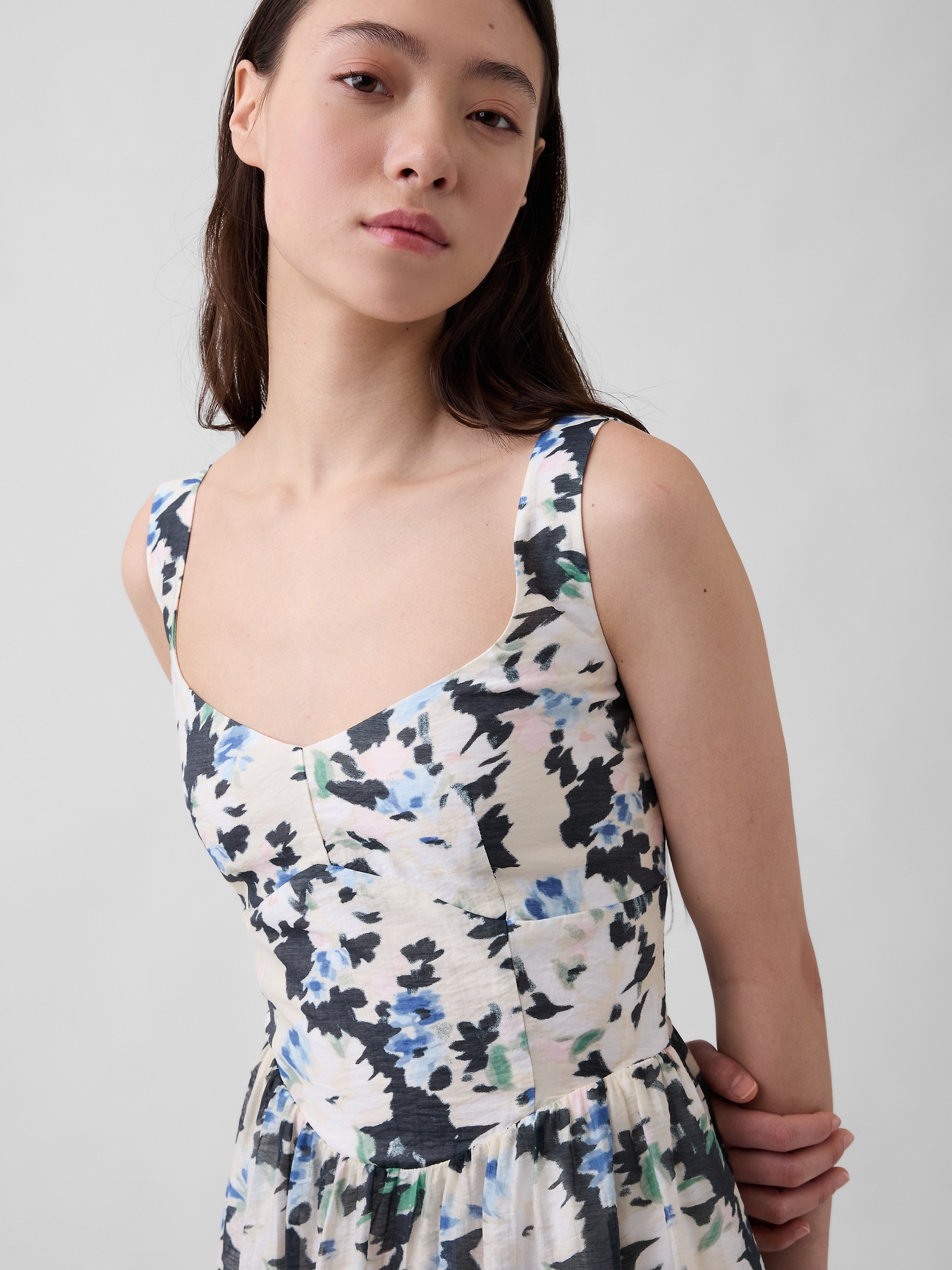 Женское платье Gap Eyelet Seamed Drop-Waist Maxi, цвет: Чёрный / Синий — фото 4