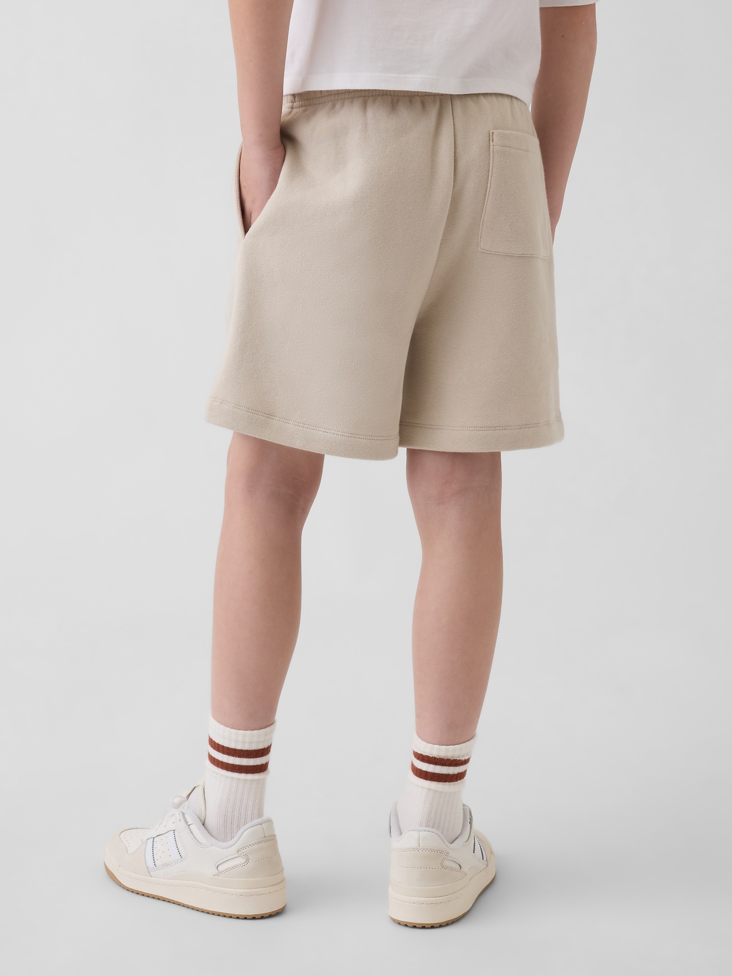 Детские шорты Gap Kids 5" VintageSoft Sweat Shorts — фото 4