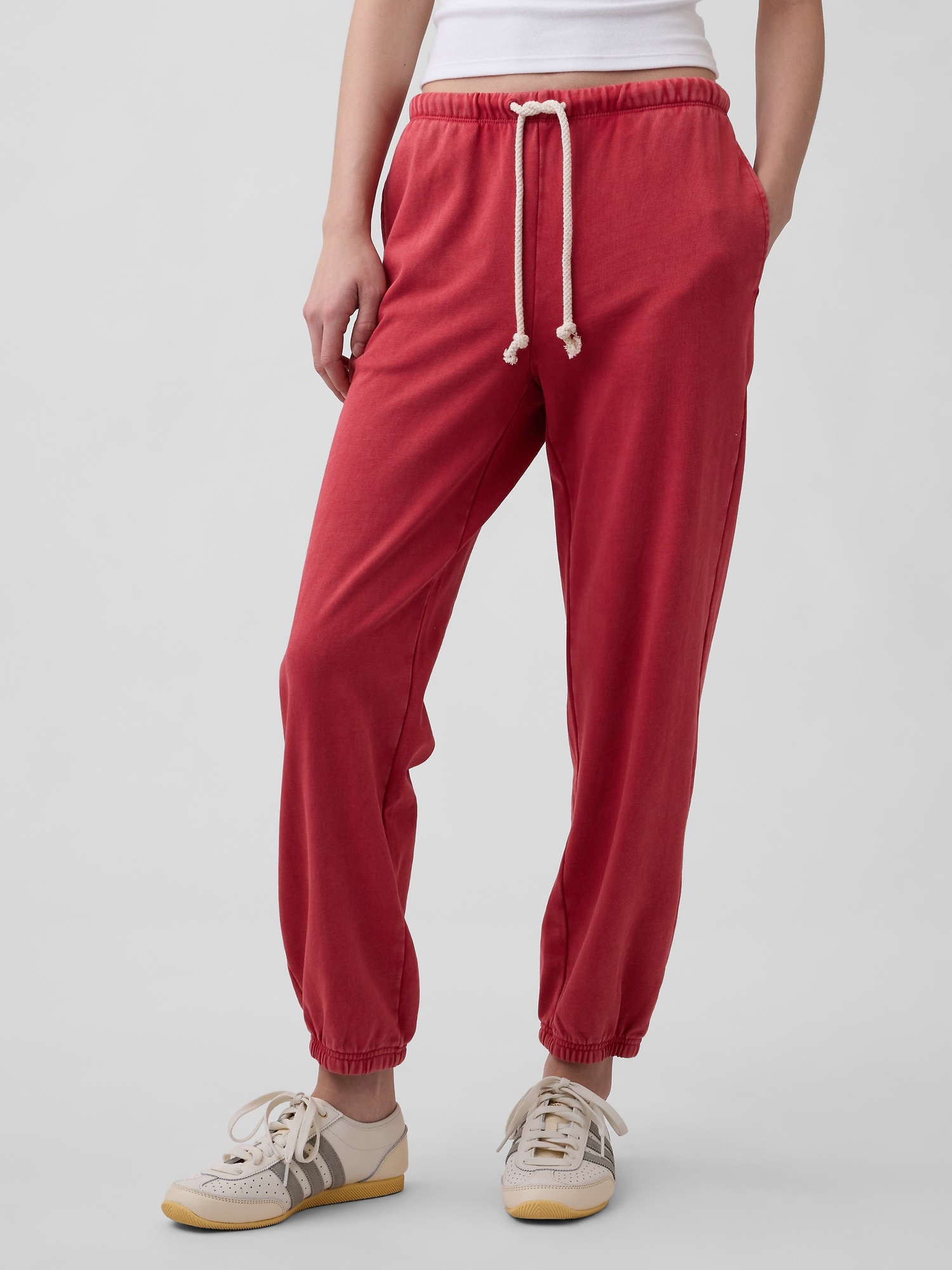 Женские брюки Gap VintageSoft Terry Relaxed, цвет: Красный — фото 2