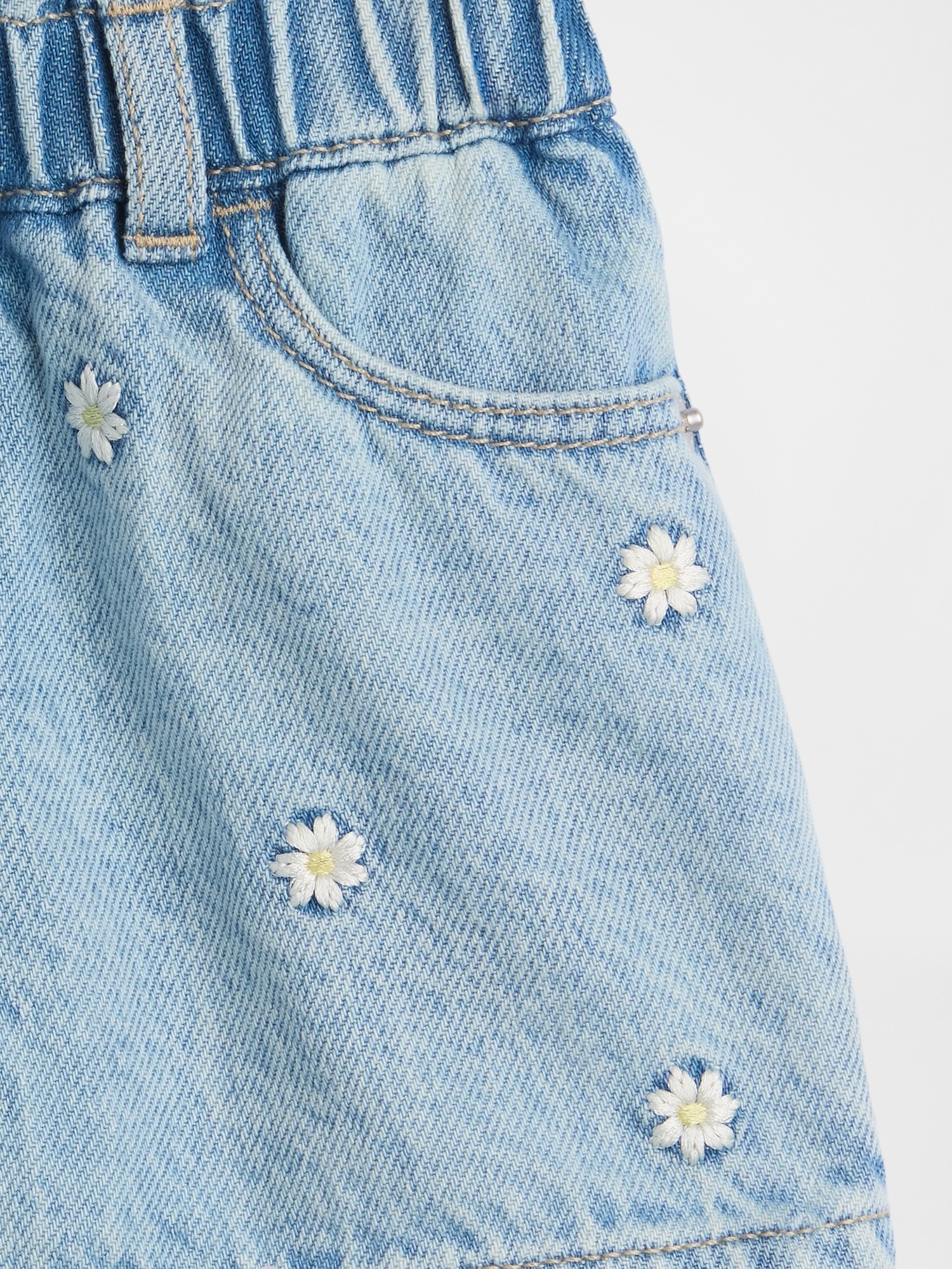 Детские шорты Gap × Disney Baby & Toddler Stride Denim Shorts — фото 3