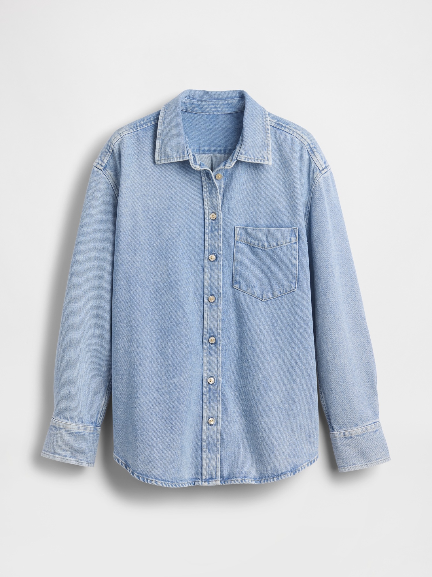 Женская рубашка Gap UltraSoft Denim Oversized Shirt, цвет: Светлая варка — фото 5