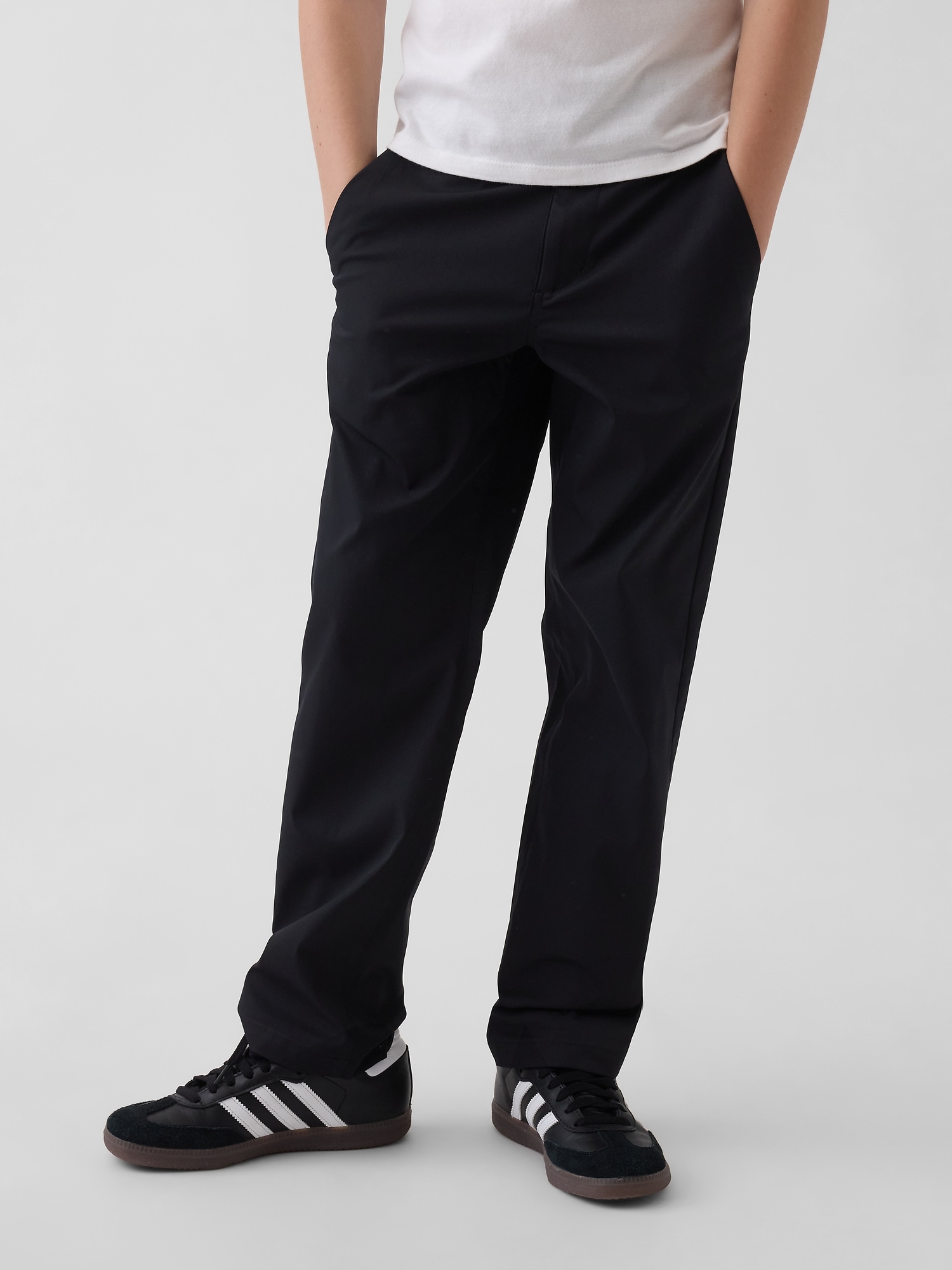 Детские брюки Gap Kids Relaxed Performance Pants — фото 3