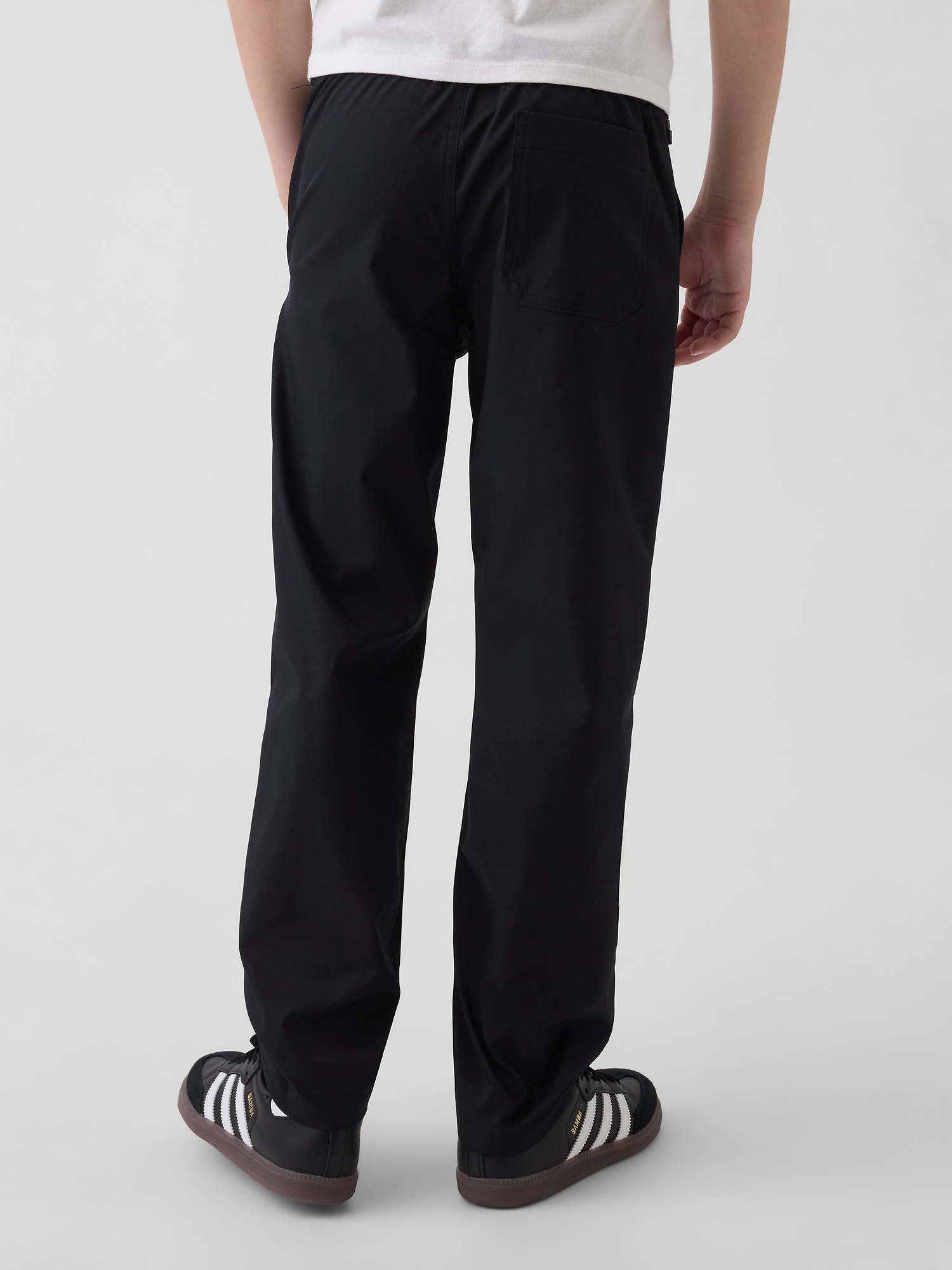 Детские брюки Gap Kids Relaxed Performance Pants — фото 4