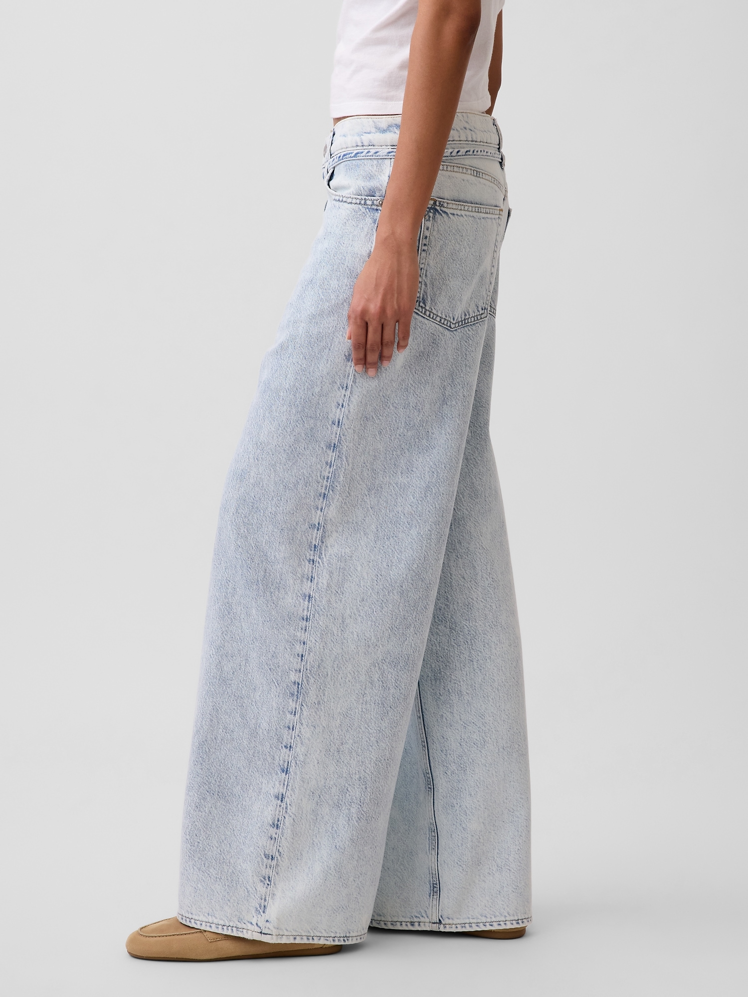Mid Rise UltraSoft Baggy Micro Belt Jeans
