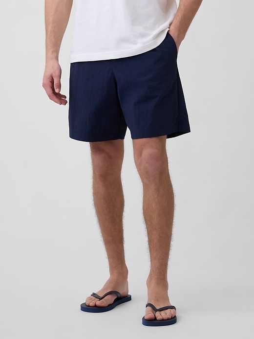 Image number 2 showing, 7.5" Hybrid Shorts