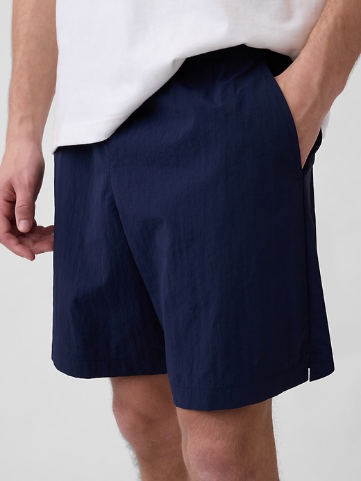 Image number 4 showing, 7.5" Hybrid Shorts