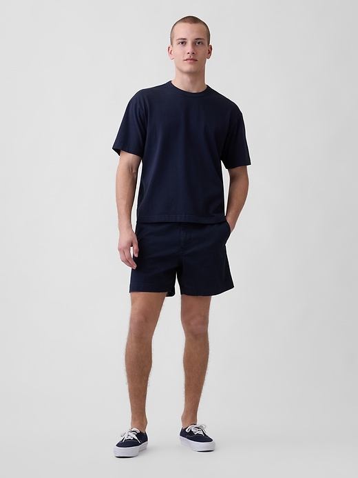 Image number 1 showing, 5.5" Relaxed Shorts