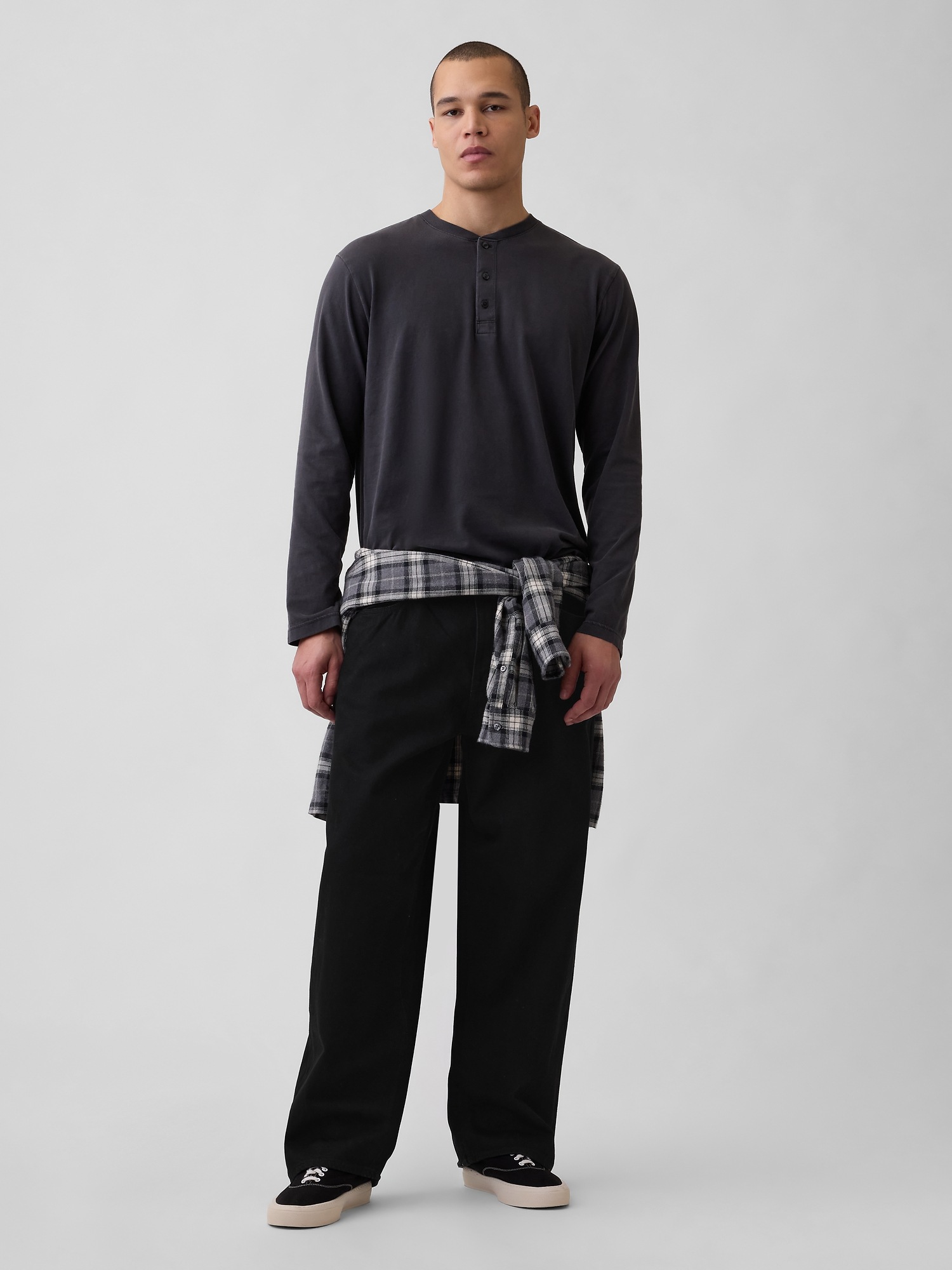Мужские футболки Gap Relaxed Henley T-Shirt — фото 2