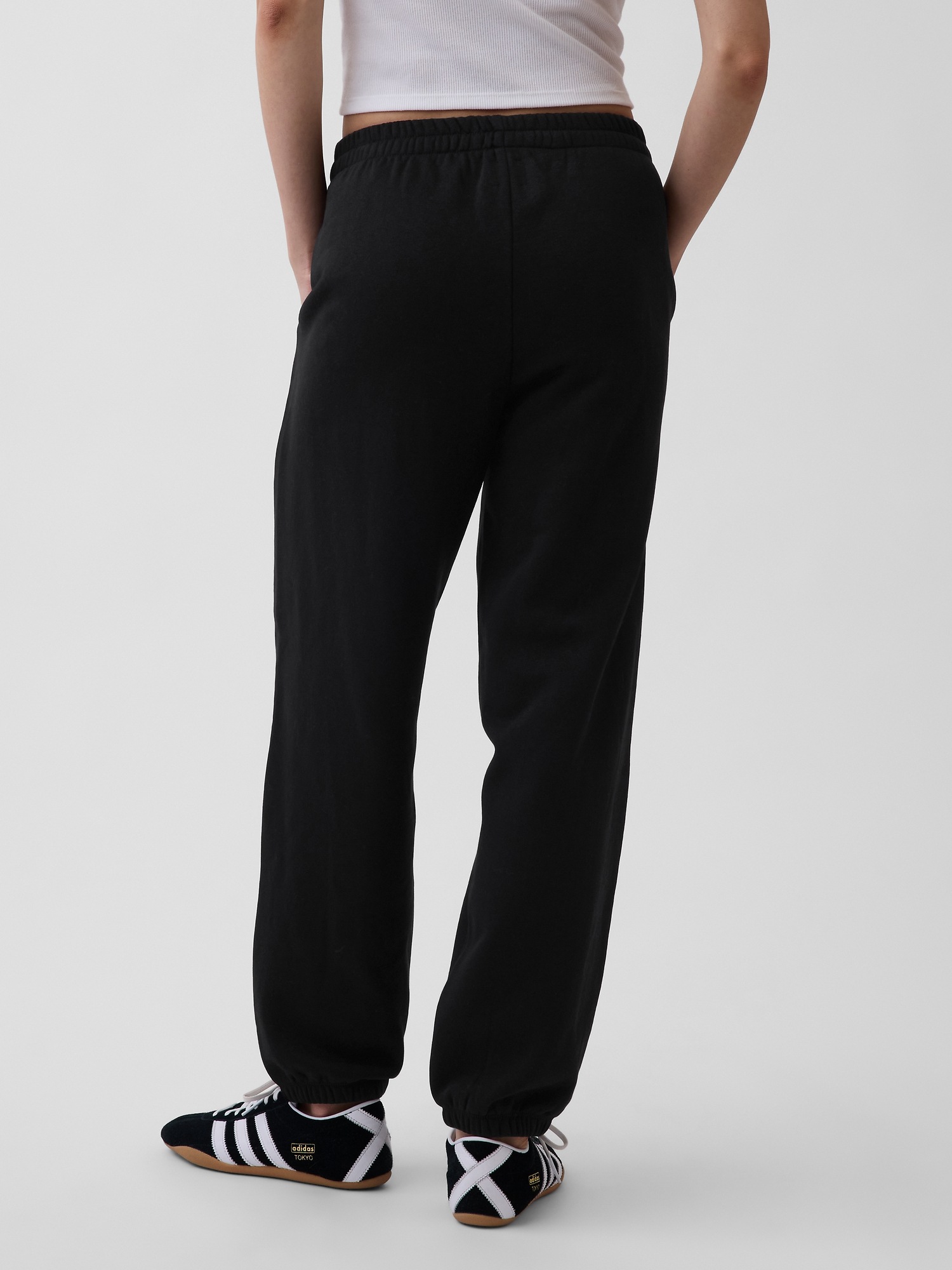 Мужские брюки Gap Adult VintageSoft Relaxed Joggers — фото 4