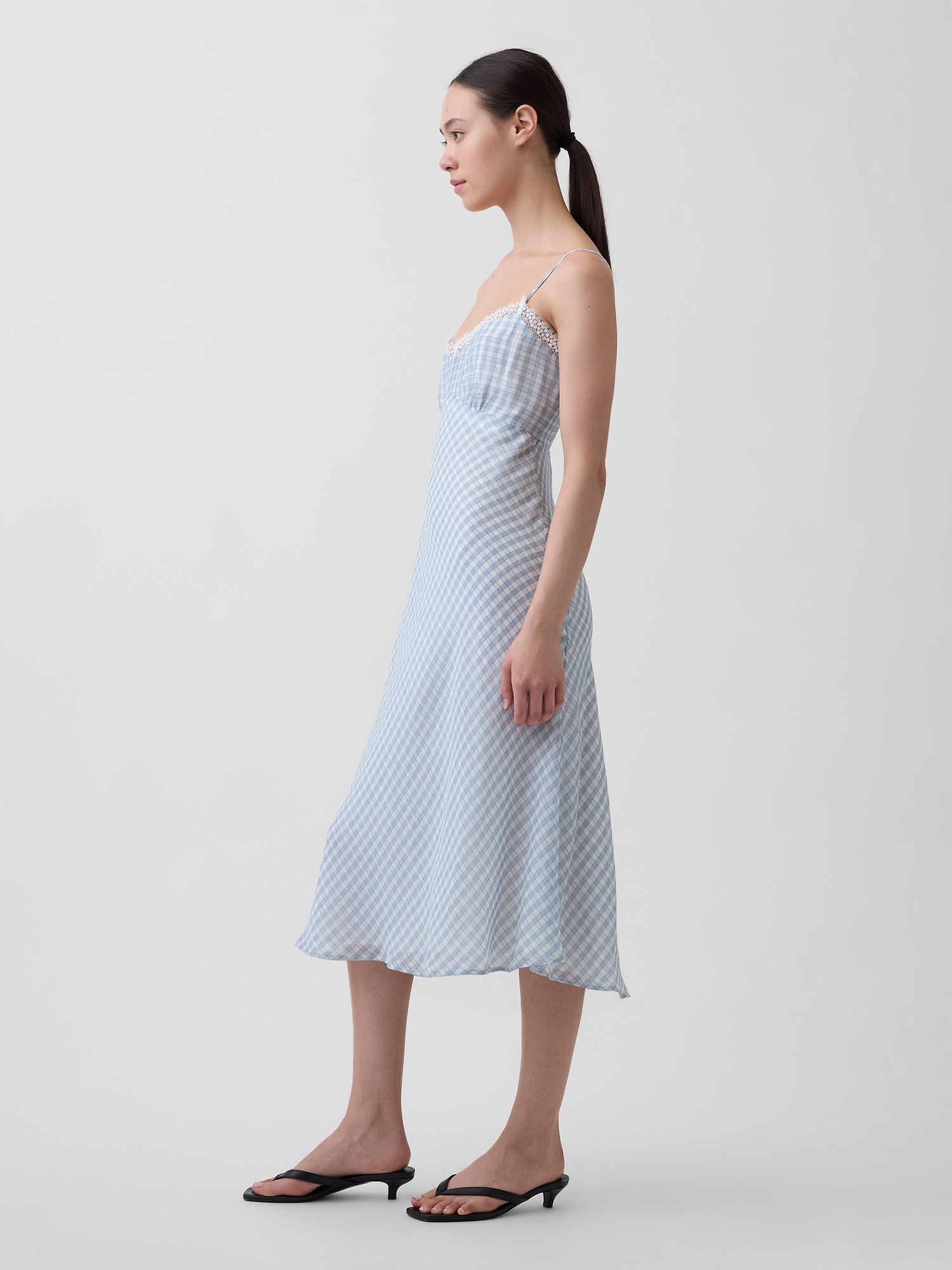 Женское платье Gap Gingham Midi Slip, цвет: Синий в мелкую клетку — фото 2
