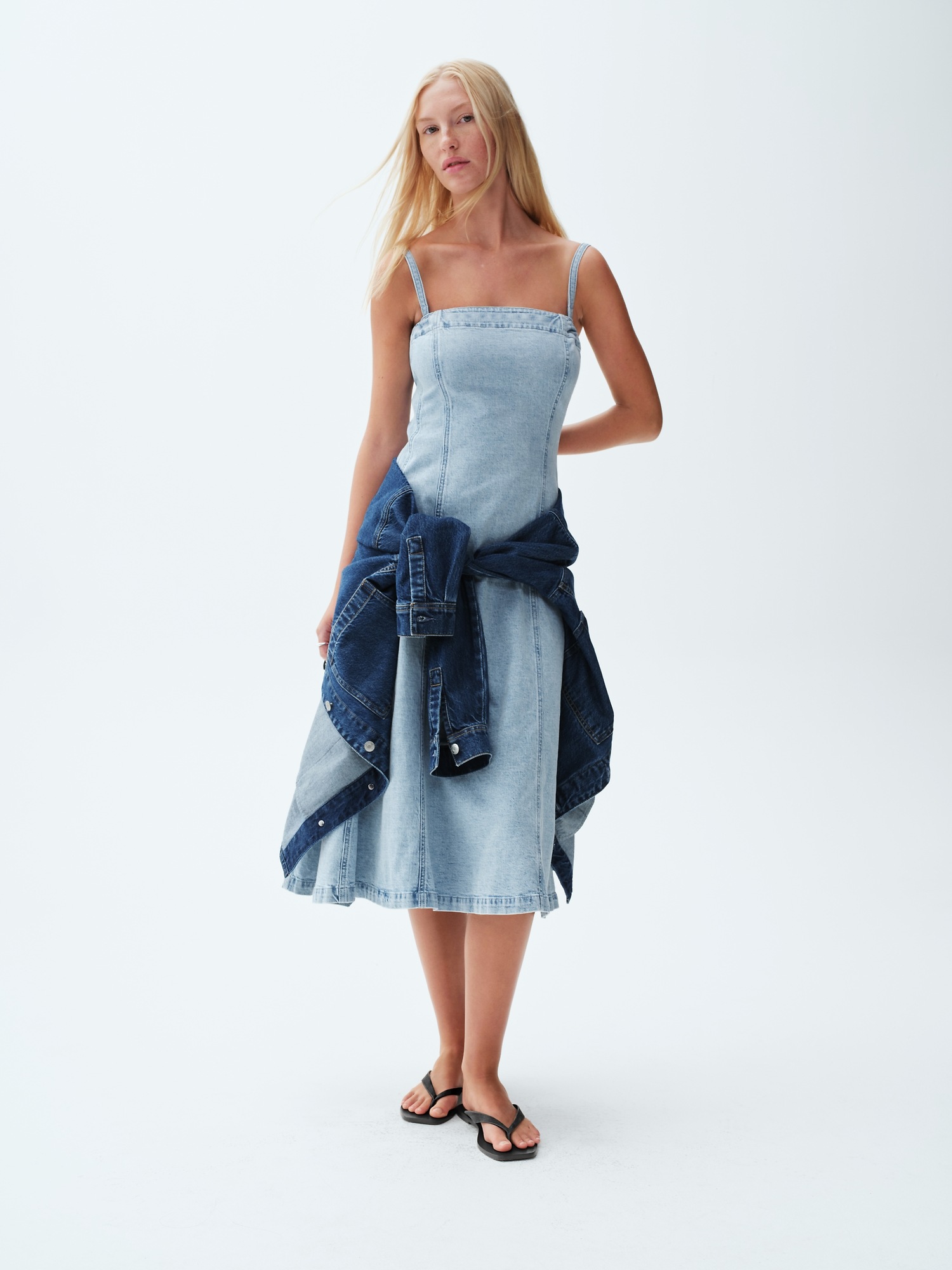 Женское платье Gap Denim Midi, цвет: Светлая варка — фото 6
