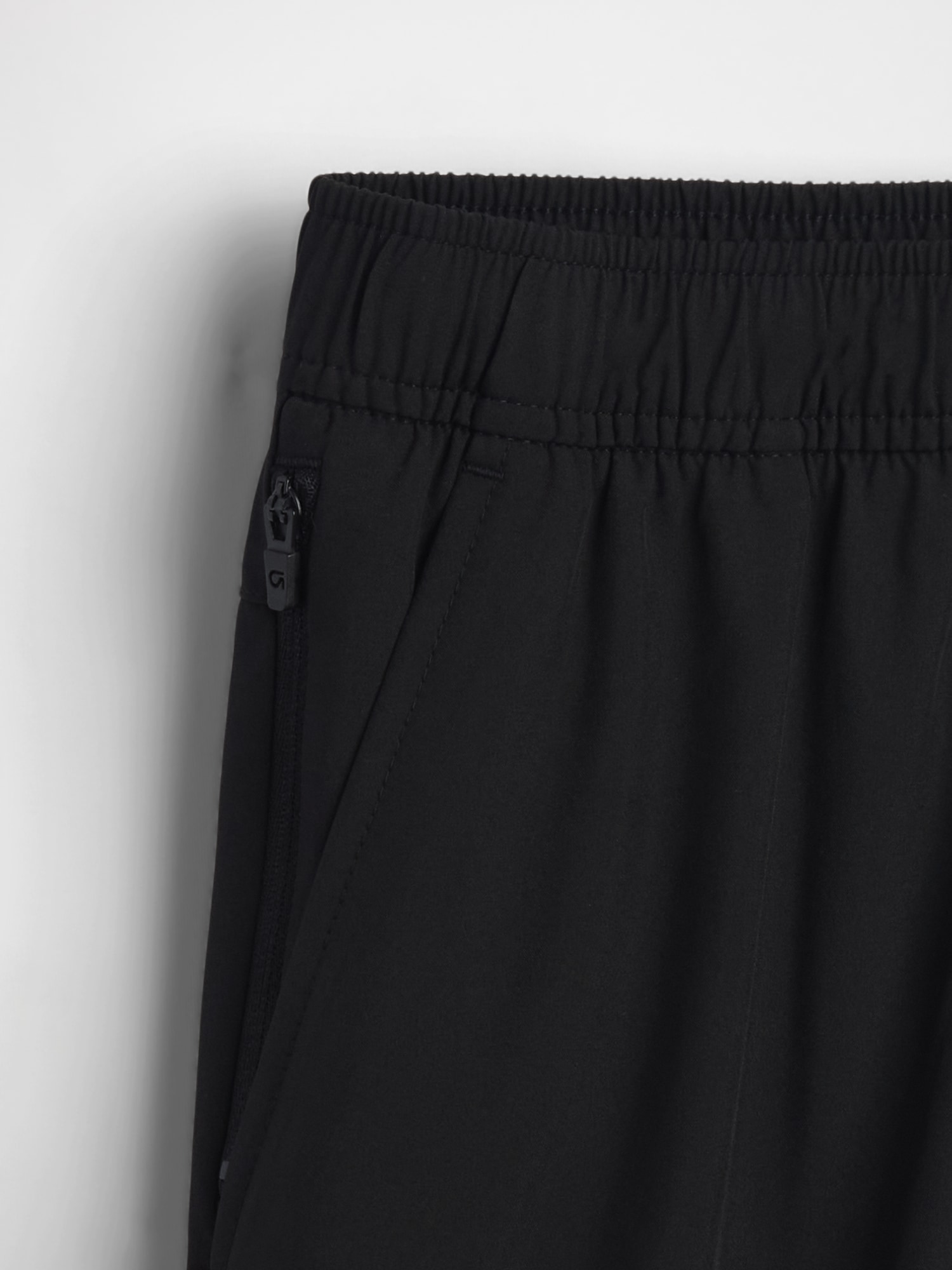 Детские шорты Gap Kids Relaxed Quick-Dry Shorts — фото 5