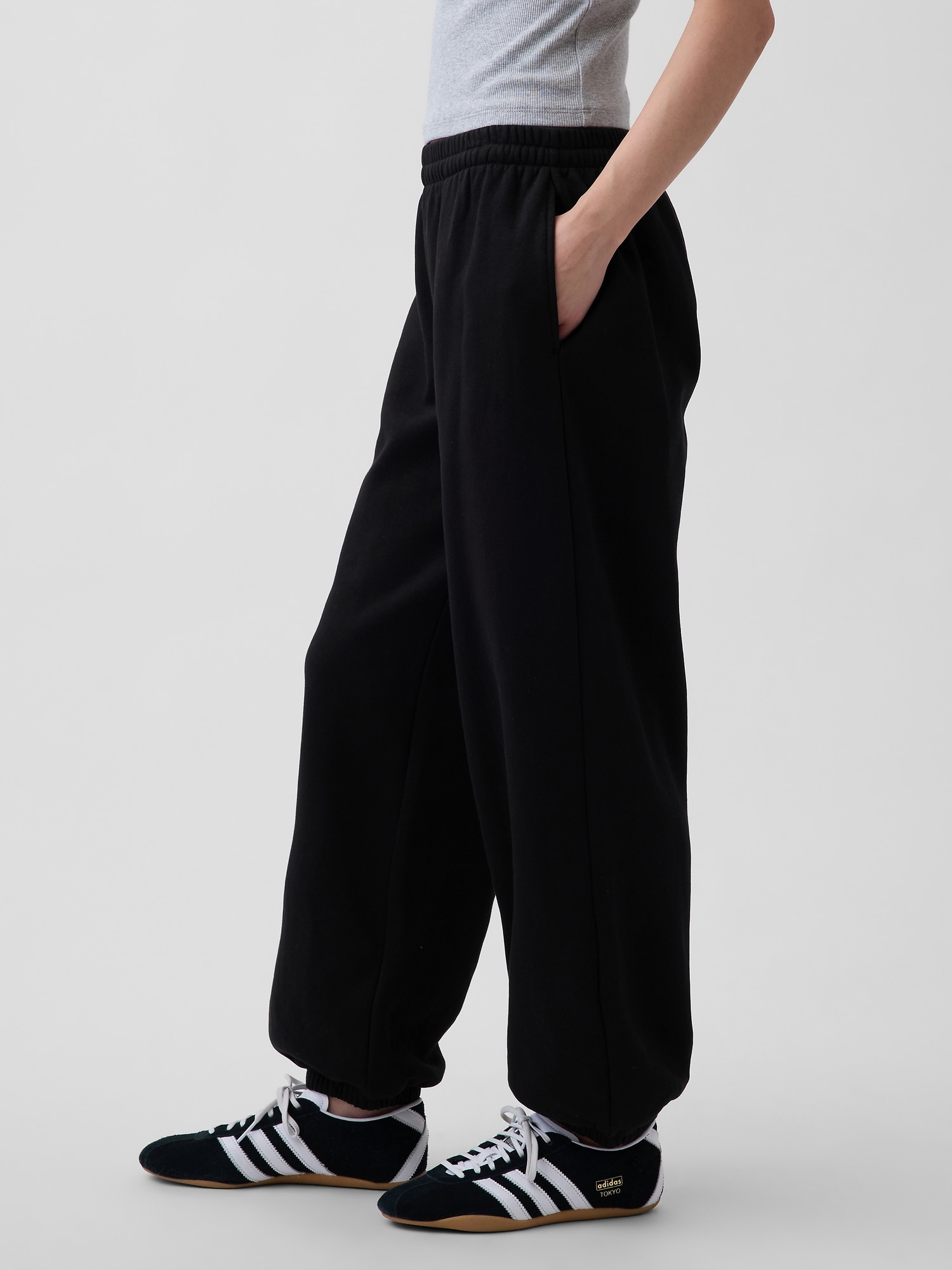 Женские брюки Gap Mid Rise VintageSoft Baggy, цвет: Чёрный — фото 3