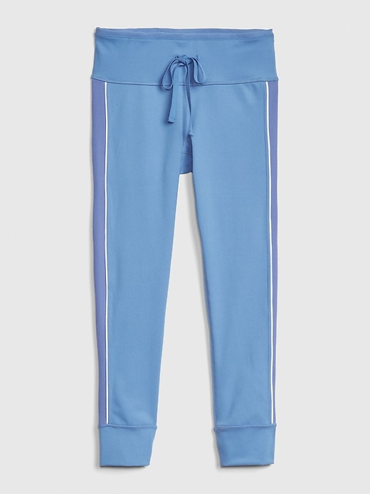 Image number 1 showing, GapFit Blackout Drawstring Side Panel 7/8 Leggings