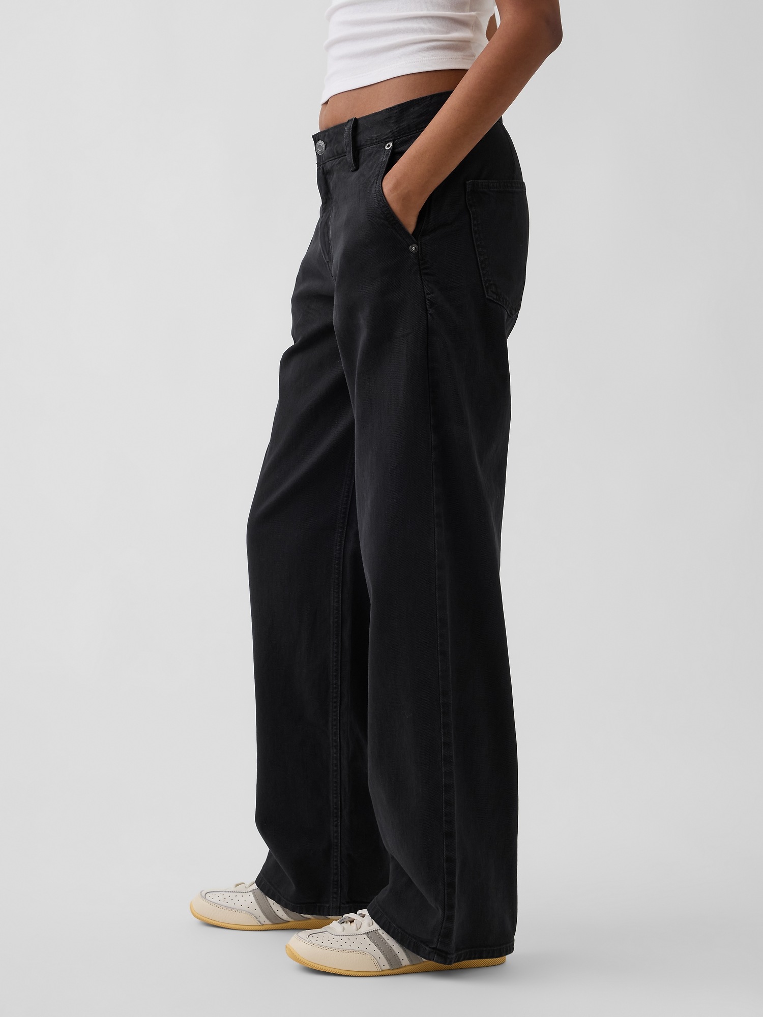 Женские брюки Gap Low Rise '90s Loose Khakis, цвет: Чёрный — фото 3